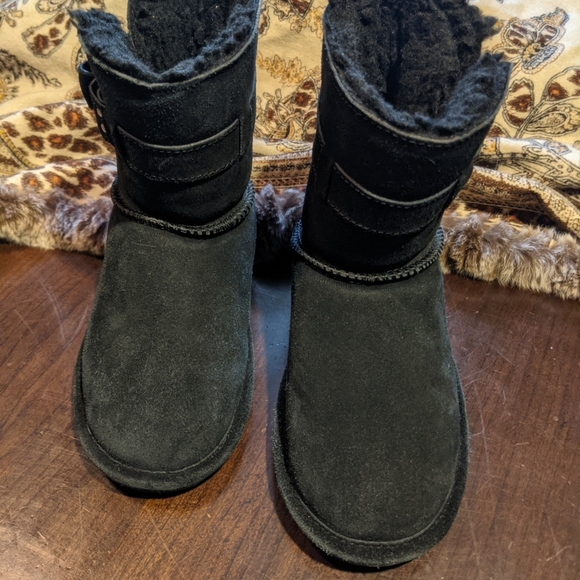 Women's Bear paws sz6 boots - Picture 3 of 10